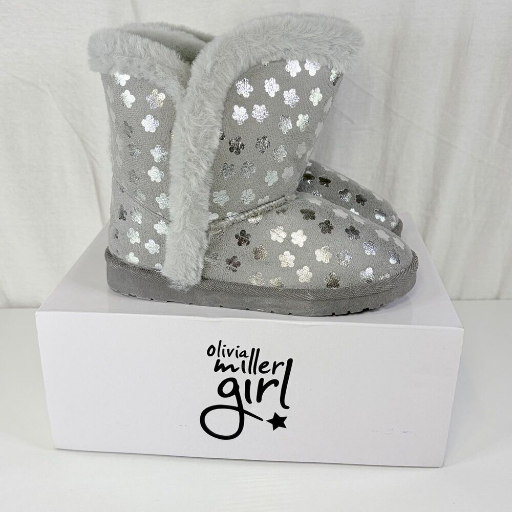 Olivia Miller Girls' Slipper Winter Boots Silver Stars, Faux Fur Gray Size 2